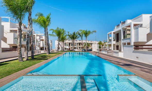 Neue Gebäude - Flach gelegener Bungalow - Torrevieja