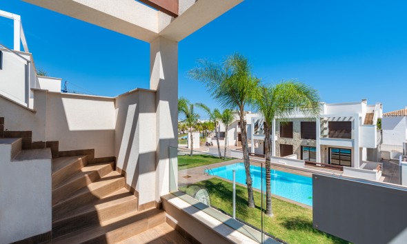 Neue Gebäude - Flach gelegener Bungalow - Torrevieja