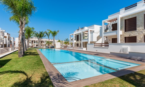 Neue Gebäude - Flach gelegener Bungalow - Torrevieja