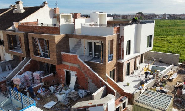 Obra nueva - Bungalow elevado - San Pedro del Pinatar