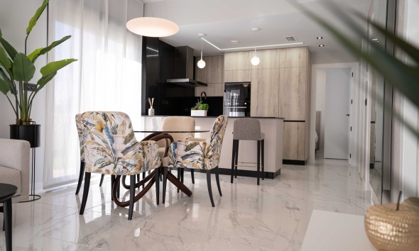 Obra nueva - Bungalow elevado - Pilar de la Horadada