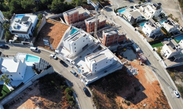 Obra nueva - Villa / Chalet - Orihuela Costa