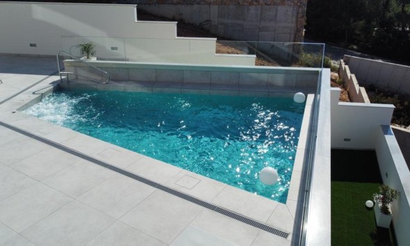 Obra nueva - Villa / Chalet - Orihuela Costa