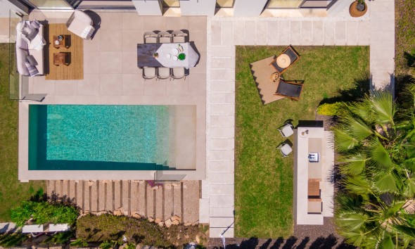 Neue Gebäude - Villa / Doppelhaushälfte - Dehesa de Campoamor