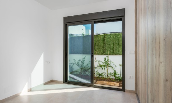 Obra nueva - Unifamiliar - Los Alcázares