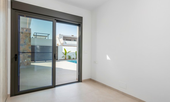 Obra nueva - Unifamiliar - Los Alcázares