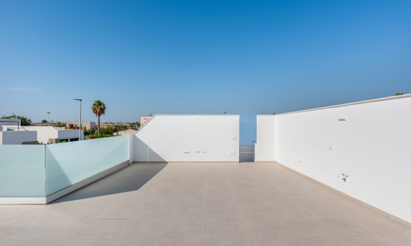 Obra nueva - Unifamiliar - Los Alcázares