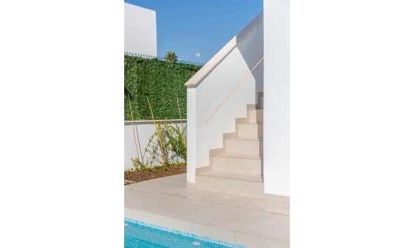Obra nueva - Unifamiliar - Los Alcázares
