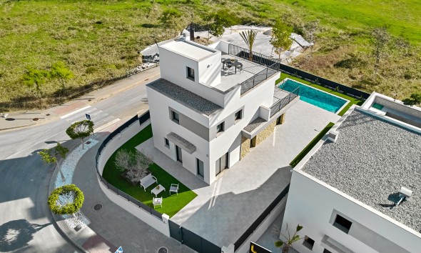 Neue Gebäude - Villa / Doppelhaushälfte - San Miguel de Salinas