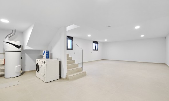 Neue Gebäude - Villa / Doppelhaushälfte - San Miguel de Salinas
