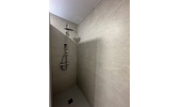 Obra nueva - Unifamiliar - Pinoso