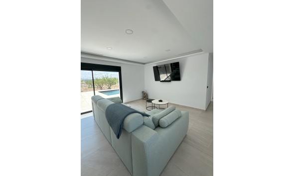 Obra nueva - Unifamiliar - Pinoso