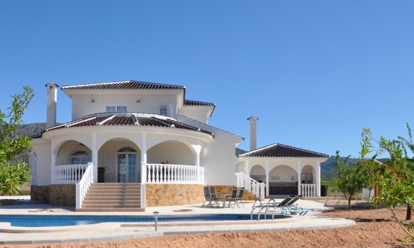 Obra nueva - Unifamiliar - Pinoso