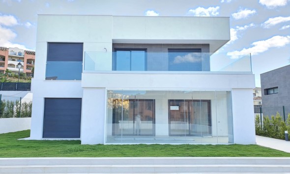 Obra nueva - Villa / Chalet - Manilva