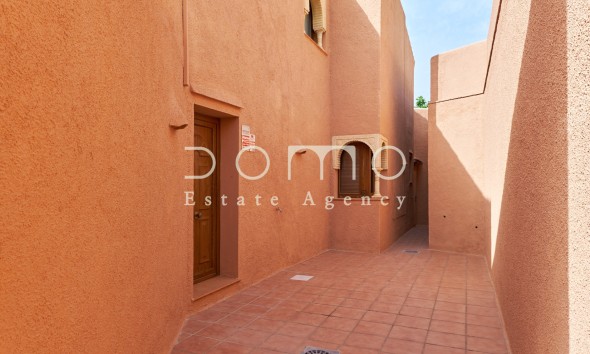 Resale - Villa / Semi-detached Villa - Turre