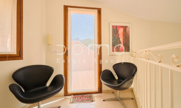 Resale - Villa / Semi-detached Villa - Turre