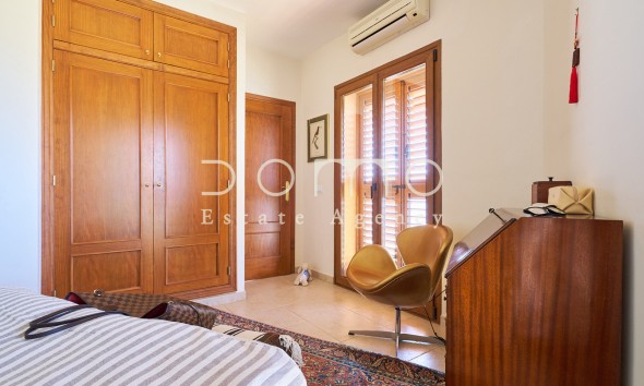 Resale - Villa / Semi-detached Villa - Turre