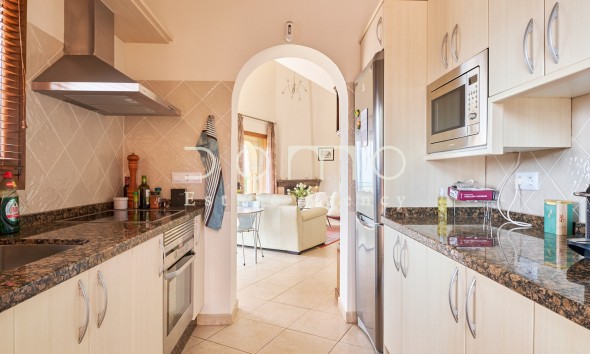 Resale - Villa / Semi-detached Villa - Turre