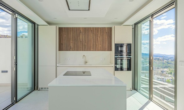 Neue Gebäude - Villa / Doppelhaushälfte - Benahavís