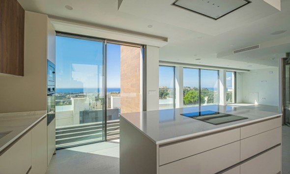 Neue Gebäude - Villa / Doppelhaushälfte - Benahavís