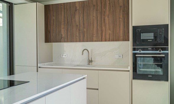 Neue Gebäude - Villa / Doppelhaushälfte - Benahavís