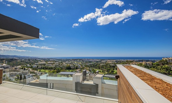 Neue Gebäude - Villa / Doppelhaushälfte - Benahavís