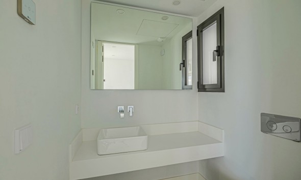 Neue Gebäude - Villa / Doppelhaushälfte - Benahavís