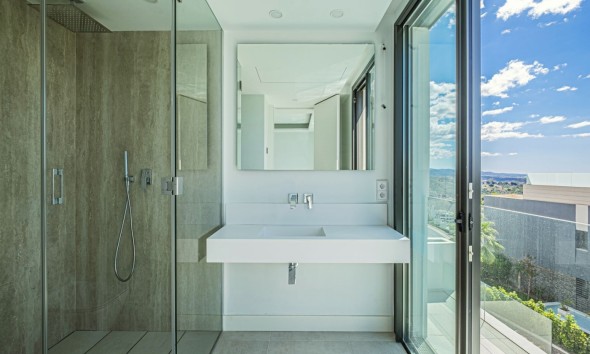 Neue Gebäude - Villa / Doppelhaushälfte - Benahavís