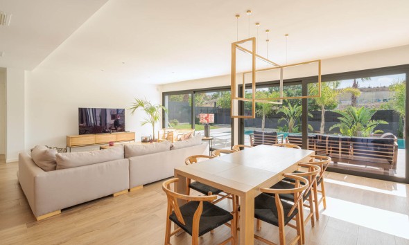 Neue Gebäude - Einfamilienhaus - Molina de Segura