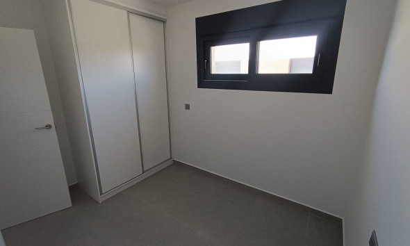 Neue Gebäude - Einfamilienhaus - Daya Nueva