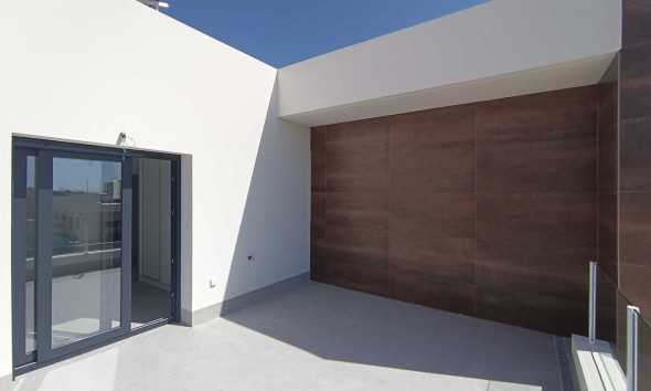 Neue Gebäude - Einfamilienhaus - Daya Nueva