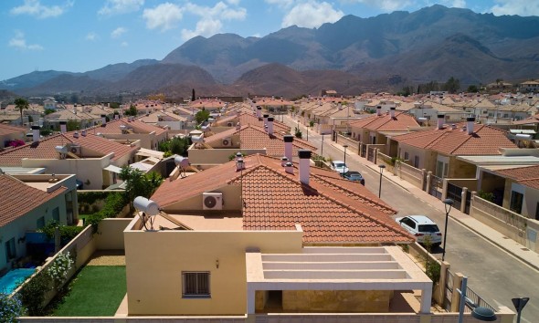 Alquiler a largo plazo - Villa / Chalet - Turre