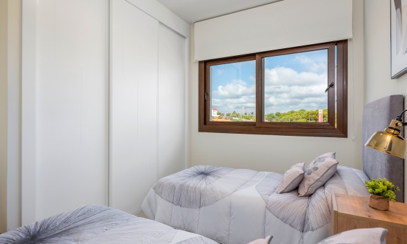 Neue Gebäude - Flach gelegener Bungalow - Torrevieja