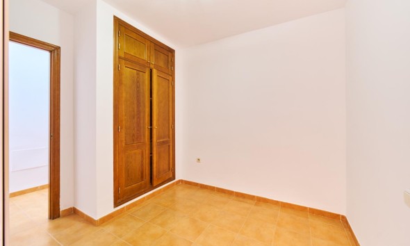 Resale - Apartment / flat - Turre