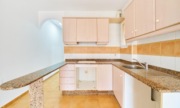 Resale - Apartment / flat - Turre