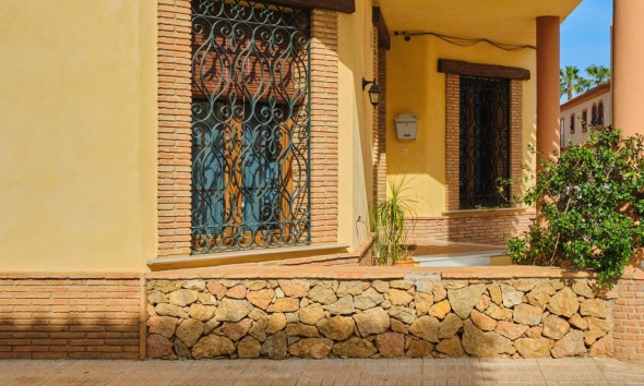 Resale - Villa - Turre