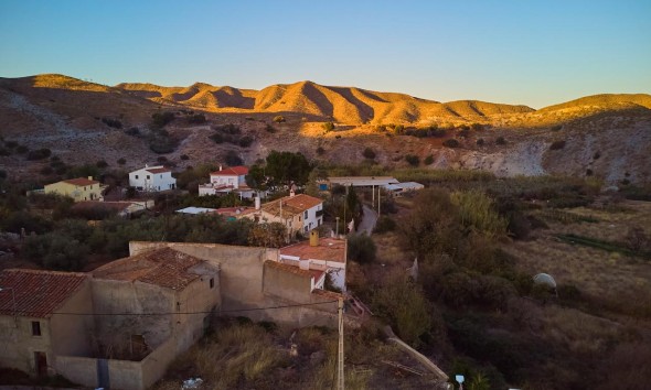 Revente - Villa / Jumelée - Lubrín