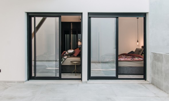 Obra nueva - Villa / Chalet - Rojales